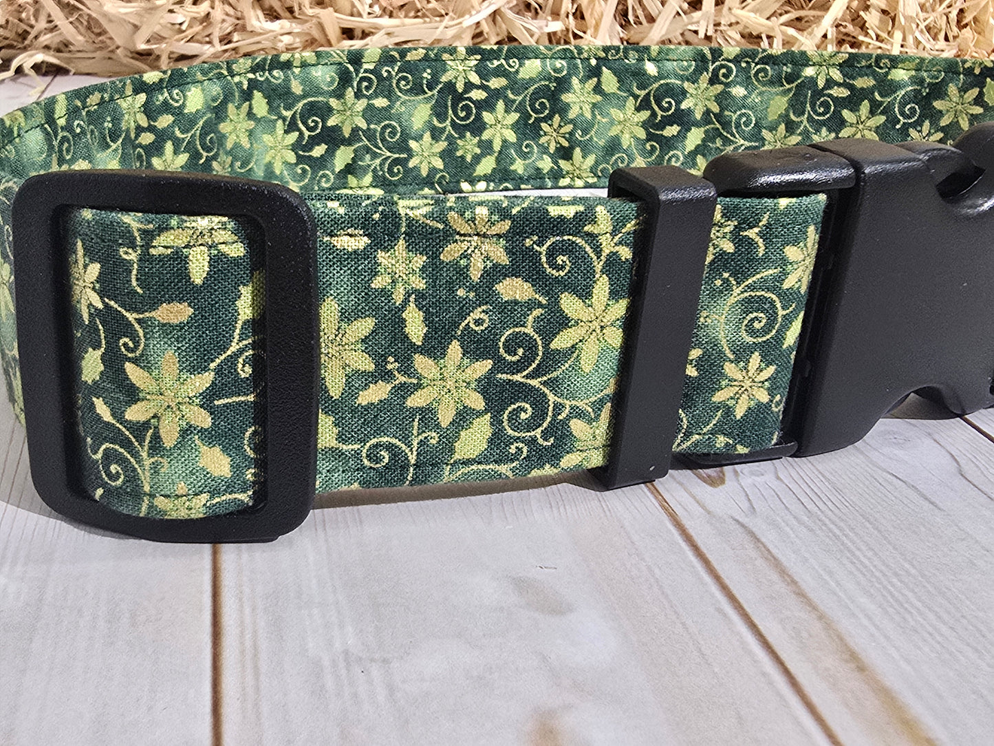 Festive Xmas Green Premium Dog Collar