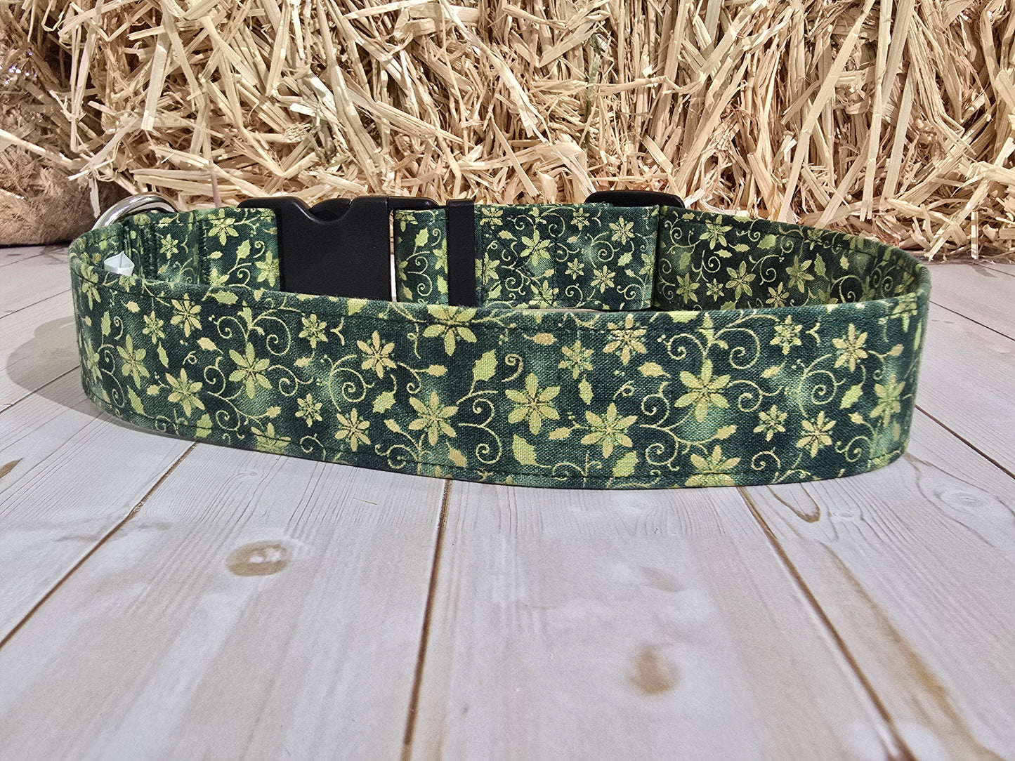 Festive Xmas Green Premium Dog Collar