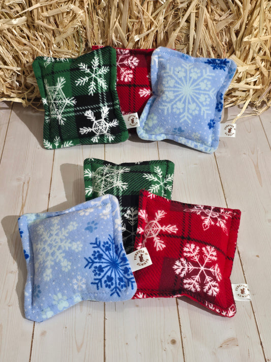 The Snowflake Collection Cat Pouncers