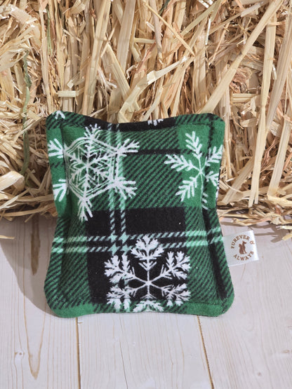 The Snowflake Collection Cat Pouncers