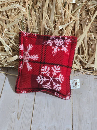 The Snowflake Collection Cat Pouncers