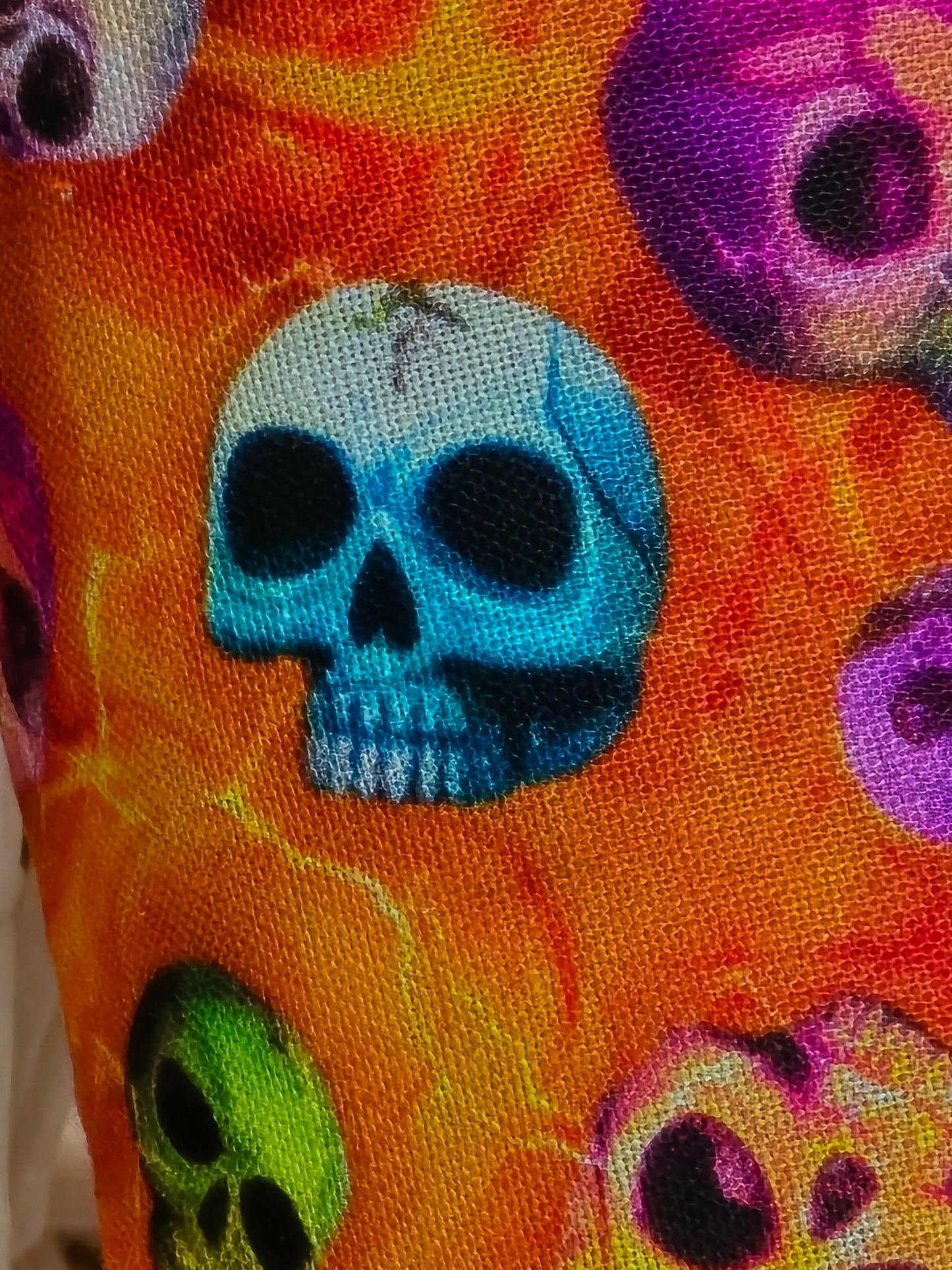 Halloween Skulls Cat Kicker