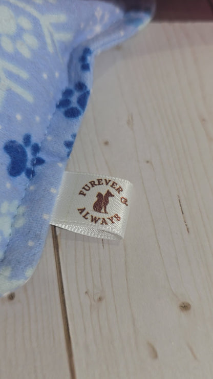 The Snowflake Collection Cat Pouncers